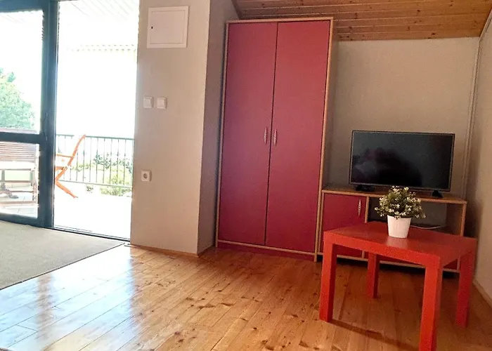 Apartmani Sveti Filip I Jakov דירה *