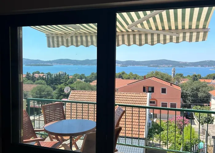דירה Apartmani Sveti Filip I Jakov *