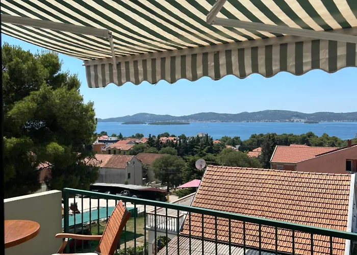 Apartmani Sveti Filip I Jakov דירה סבטי פיליפ אי ג'קוב