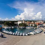 Apartmani Sveti Filip I Jakov *