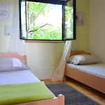 Apartmani Sveti Filip I Jakov Apartamento *
