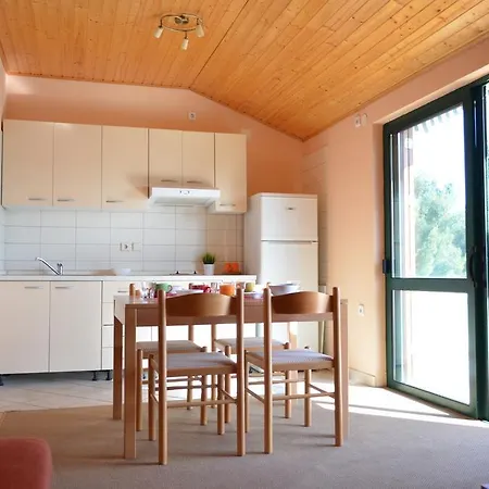 Lejlighed Apartmani Sveti Filip i Jakov