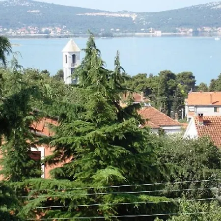 Apartmani Sveti Filip I Jakov Apartment *